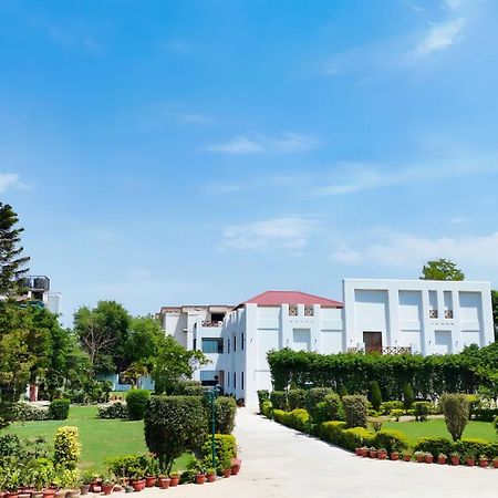 Pink Villa Boutique Hotel Meerut Extérieur photo